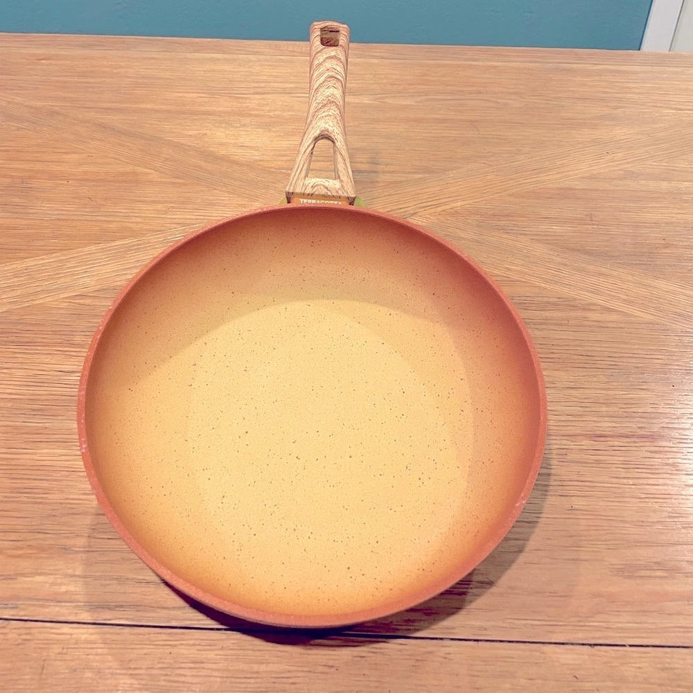 11” Scratch-Free Terracotta Fry Pan